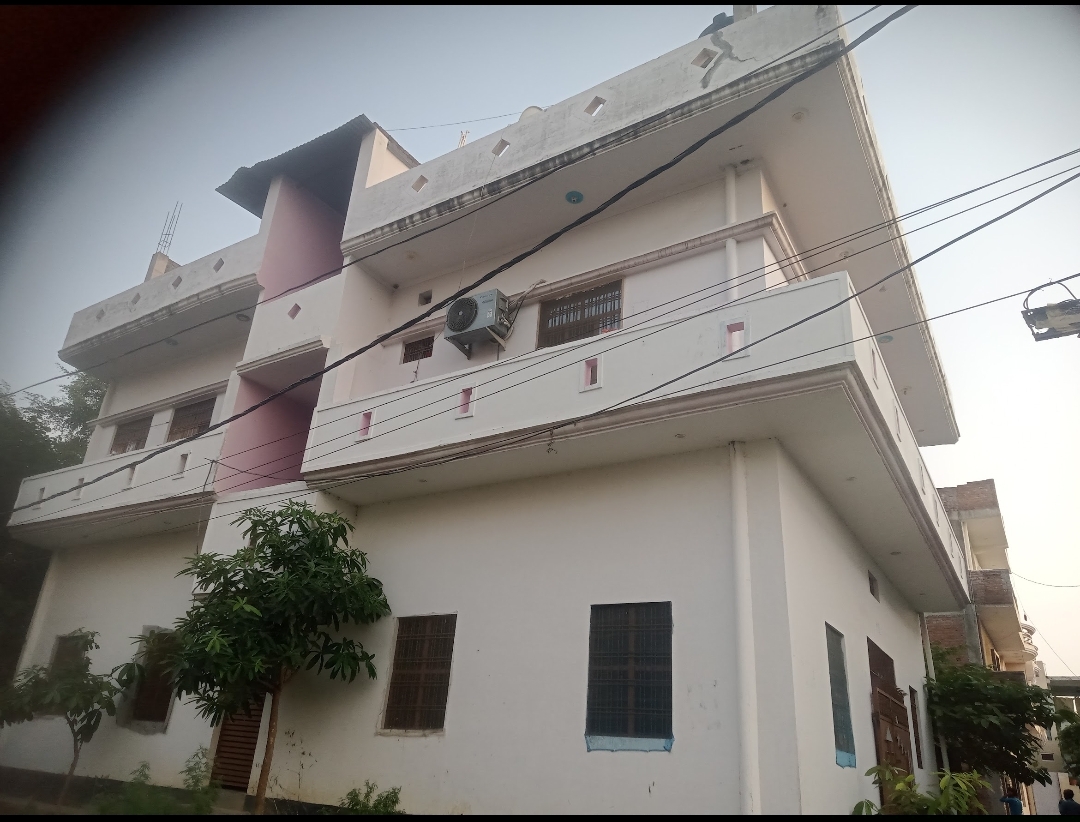 ANWAR GIRLS HOSTEL